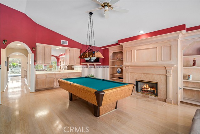 28852 Woodside Drive, Saugus CA: https://media.crmls.org/medias/28e03cab-7158-4054-8fab-6eb771315da9.jpg