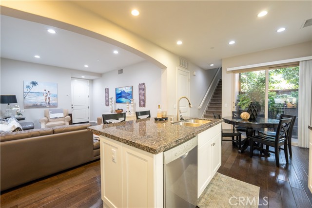 204 Firefly, Irvine, CA, 92618 204 Firefly, Irvine, CA, 92618