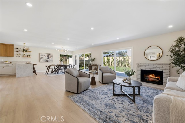 Detail Gallery Image 6 of 35 For 2133 Cochran, Simi Valley,  CA 93065 - 3 Beds | 2 Baths