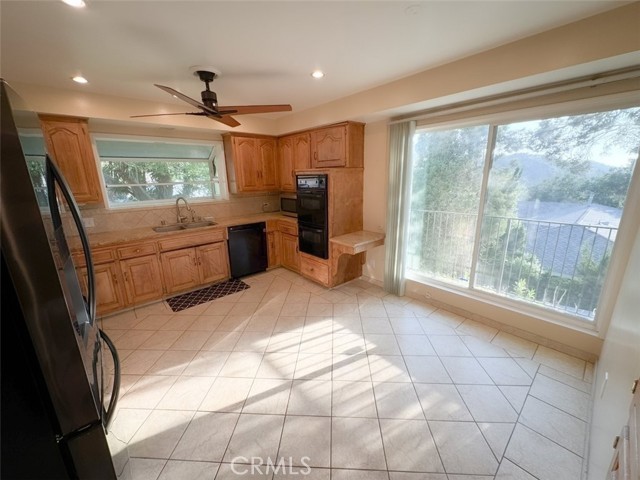 Detail Gallery Image 21 of 45 For 2651 Sleepy Hollow Pl, Glendale,  CA 91206 - 3 Beds | 2 Baths