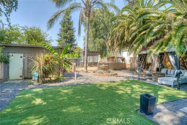 2368 Brown Street, Durham CA: https://media.crmls.org/medias/28e1ecb8-b2bc-419f-855a-87ca6b84d0e9.jpg