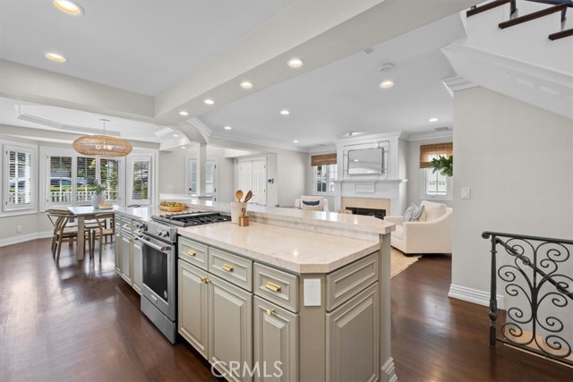 3108 Poinsettia Avenue, Manhattan Beach, California 90266, 3 Bedrooms Bedrooms, ,3 BathroomsBathrooms,Residential,Sold,Poinsettia,SB22192558