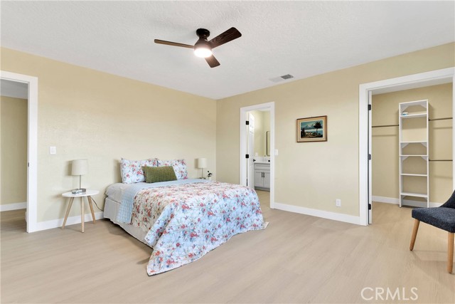 15130 Flathead Road, Apple Valley CA: https://media.crmls.org/medias/28e29323-e40a-40bf-96fe-36667a7aaa65.jpg