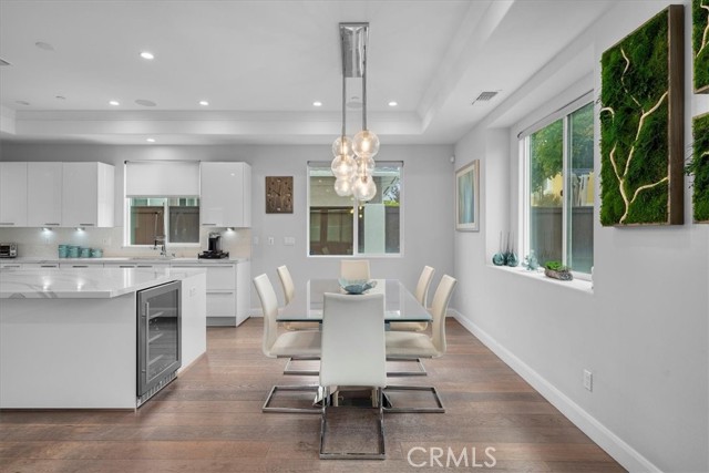 2214 Warfield Avenue, Redondo Beach, California 90278, 4 Bedrooms Bedrooms, ,3 BathroomsBathrooms,Residential,Sold,Warfield,SB24110583