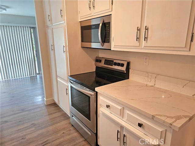 370 Camino San Clemente, San Clemente CA: https://media.crmls.org/medias/28e3674e-2ab6-488d-ac30-089b92fcc875.jpg
