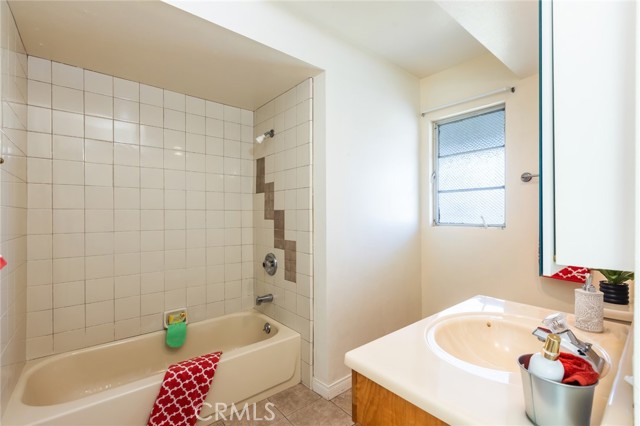 23026 Nadine Circle, Torrance CA: https://media.crmls.org/medias/28e574a2-797e-4240-ae52-2fef5fd26452.jpg
