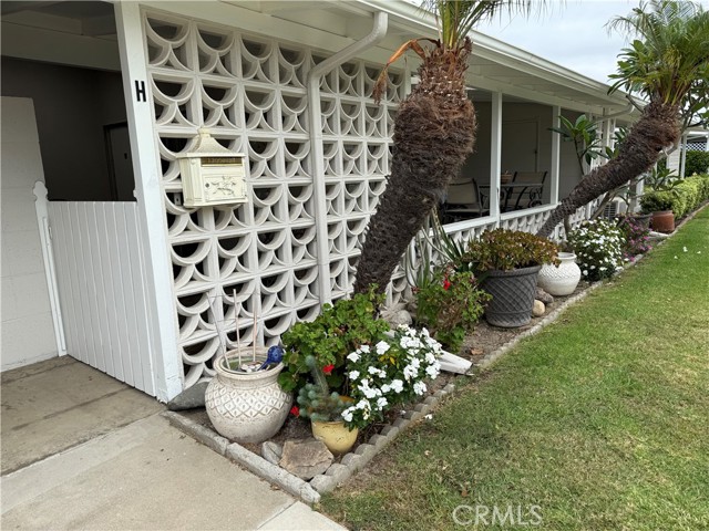 Detail Gallery Image 3 of 11 For 13840 Canoe Brook Dr. 6h,  Seal Beach,  CA 90740 - 2 Beds | 1 Baths
