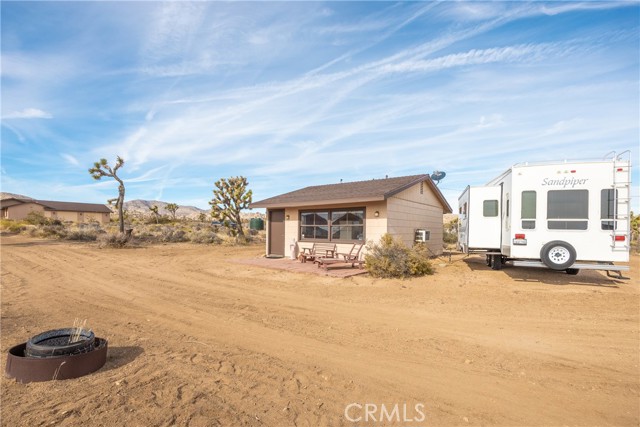 Detail Gallery Image 31 of 46 For 2310 Cottontail Rd, Pioneertown,  CA 92268 - 3 Beds | 3 Baths