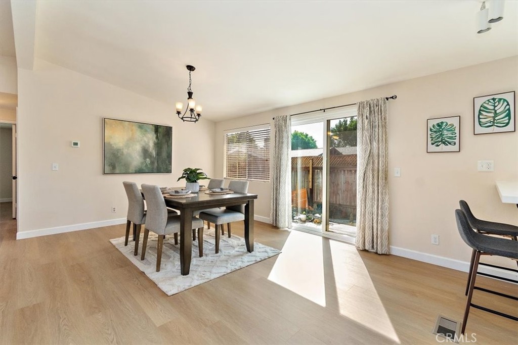 28e6a27a 166b 4c39 B0e0 8ffc6757292a