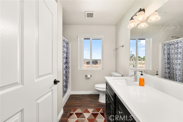 Detail Gallery Image 22 of 56 For 10779 Mills Rd, Apple Valley,  CA 92308 - 4 Beds | 3 Baths