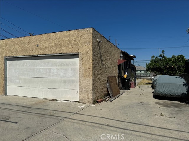 Detail Gallery Image 4 of 4 For 7819 S Hoover St, Los Angeles,  CA 90044 - – Beds | – Baths