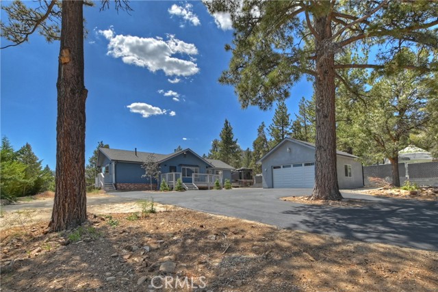 Detail Gallery Image 5 of 74 For 1101 Mound St, Big Bear City,  CA 92314 - 7 Beds | 4/2 Baths