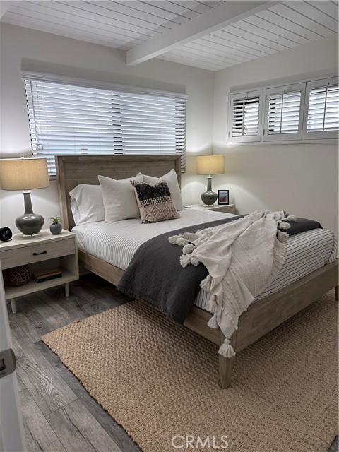 Detail Gallery Image 12 of 32 For 440 29th St, Manhattan Beach,  CA 90266 - 2 Beds | 2 Baths