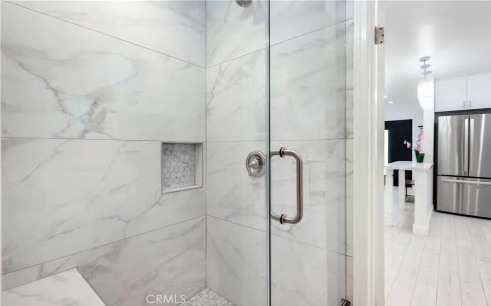 https://media.crmls.org/medias/28e7b2b1-08cb-4b4c-bda0-e1b0b01712e7.jpg?preset=X-Large