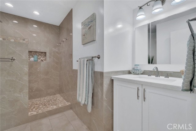 Beautifully redone 1st floor bath