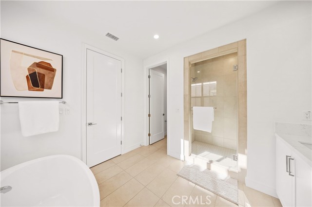 Detail Gallery Image 41 of 74 For 113 Imagination Trail, Irvine,  CA 92620 - 4 Beds | 3/1 Baths