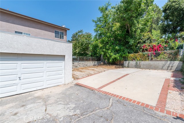 Detail Gallery Image 27 of 31 For 6821 Valmont St, Tujunga,  CA 91042 - 4 Beds | 2 Baths