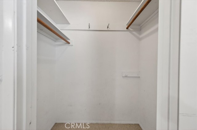 Detail Gallery Image 39 of 74 For 5867 E Club View, Fresno,  CA 93727 - 4 Beds | 2/1 Baths