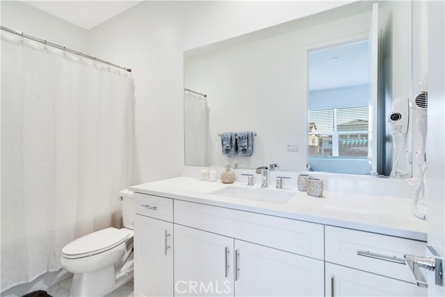 43180 Portuale Court, Indio CA: https://media.crmls.org/medias/28e9844a-f6f5-48dc-a5a8-67f7f66856dd.jpg