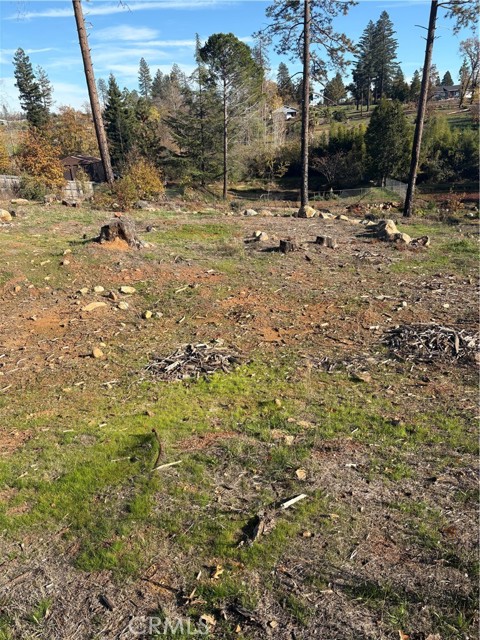 Detail Gallery Image 4 of 6 For 542 Hillcrest Dr., Paradise,  CA 95969 - – Beds | – Baths