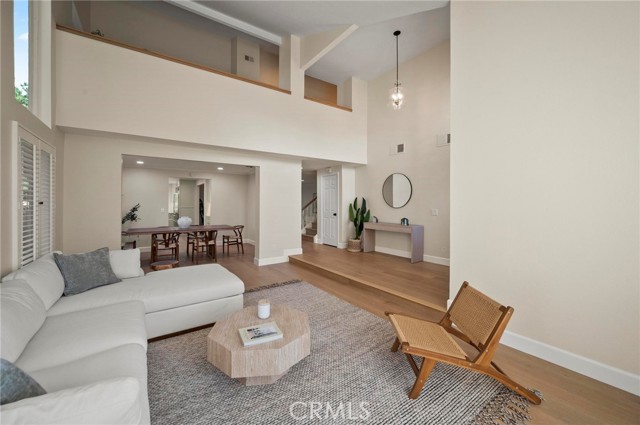 20516 Germain Street, Chatsworth CA: https://media.crmls.org/medias/28eb751e-f427-41bd-8a23-e2626fd6a41a.jpg