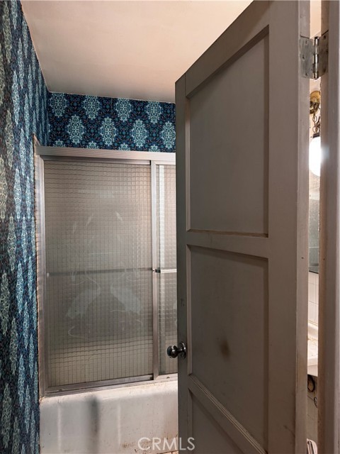 Detail Gallery Image 8 of 16 For 4508 Deland, Pico Rivera,  CA 90660 - 3 Beds | 2 Baths