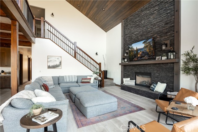 43778 Colusa Drive, Big Bear Lake CA: https://media.crmls.org/medias/28ebb42f-d51c-4bed-a493-af4ab68b5fdb.jpg