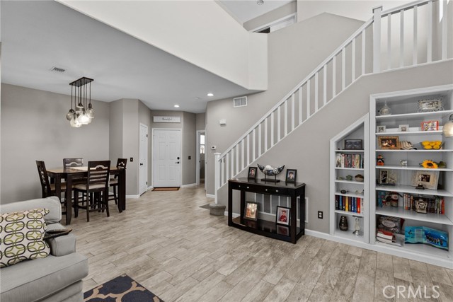 27606 Primrose Lane, Castaic CA: https://media.crmls.org/medias/28ecdc79-ab90-4ddc-bdea-afe31b083a4c.jpg