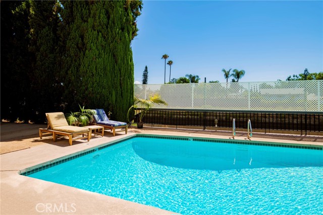 Detail Gallery Image 26 of 28 For 5050 Coldwater Canyon Ave #207,  Sherman Oaks,  CA 91423 - 3 Beds | 2 Baths