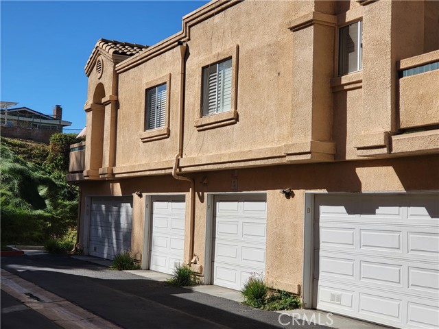 Detail Gallery Image 2 of 15 For 18832 Vista Del Canon #F,  Newhall,  CA 91321 - 2 Beds | 1 Baths