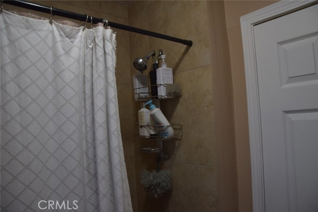 1935 Maine Avenue, Long Beach CA: https://media.crmls.org/medias/28ed8076-4212-4ecf-b5dc-848f08fe9c89.jpg