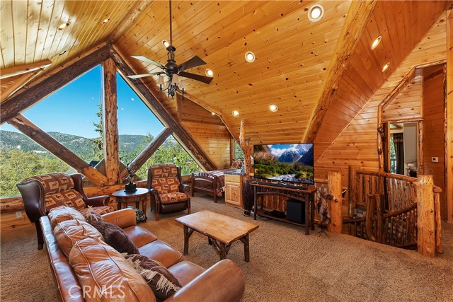 Detail Gallery Image 32 of 74 For 42402 Golden Oak Rd, Big Bear Lake,  CA 92315 - 4 Beds | 4/1 Baths