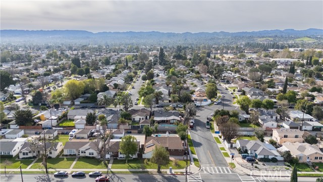 Detail Gallery Image 31 of 33 For 19858 Saticoy, Winnetka,  CA 91306 - 3 Beds | 2 Baths
