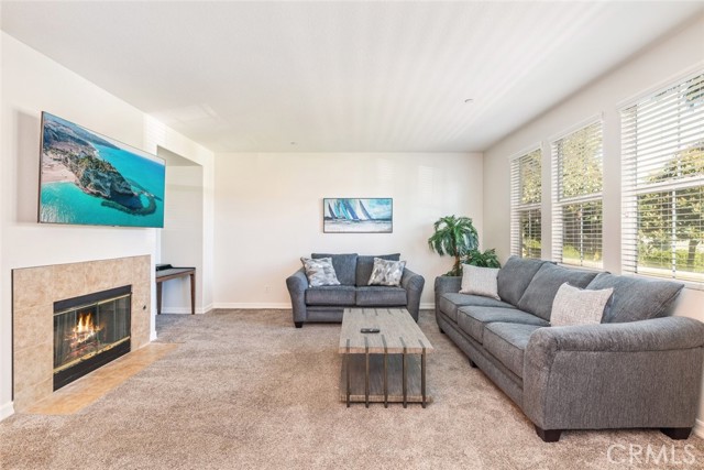 Detail Gallery Image 8 of 31 For 1800 E Lakeshore, Lake Elsinore,  CA 92530 - 3 Beds | 2 Baths