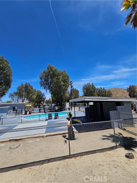 Image 14 of 16 For 51063 29 Palms Hwy Spc #32