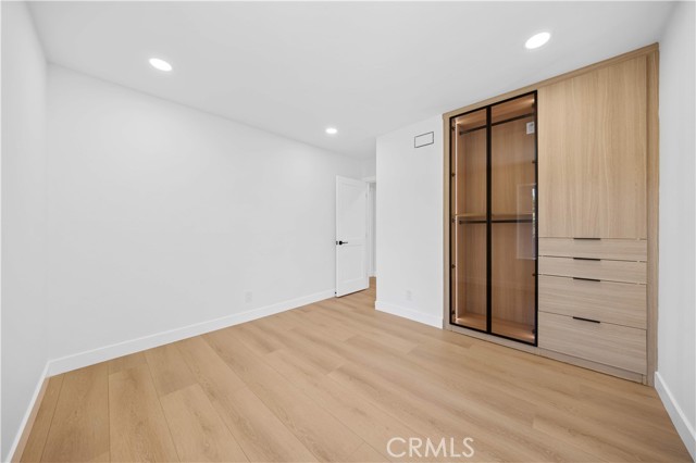 21721 Rushford Drive, Lake Forest CA: https://media.crmls.org/medias/28efef75-a6c6-4b78-86d5-3ea4e16172b0.jpg