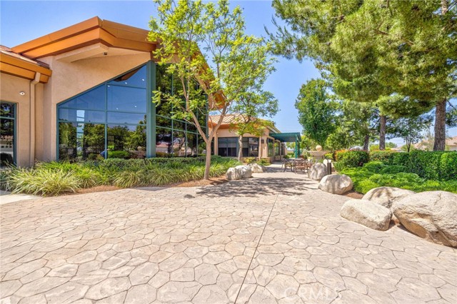 1708 Snowberry Road, Beaumont CA: https://media.crmls.org/medias/28f067ce-ebc5-4e60-8222-55307861cf4d.jpg