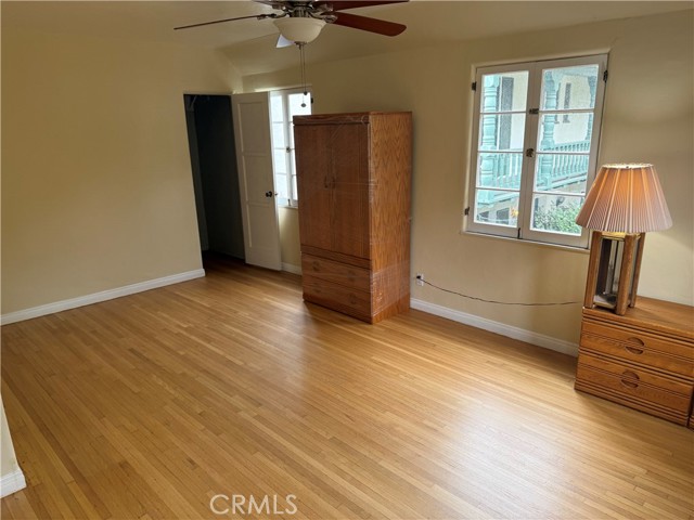 Detail Gallery Image 9 of 32 For 1437 Greenfield Ave, Los Angeles,  CA 90025 - – Beds | – Baths