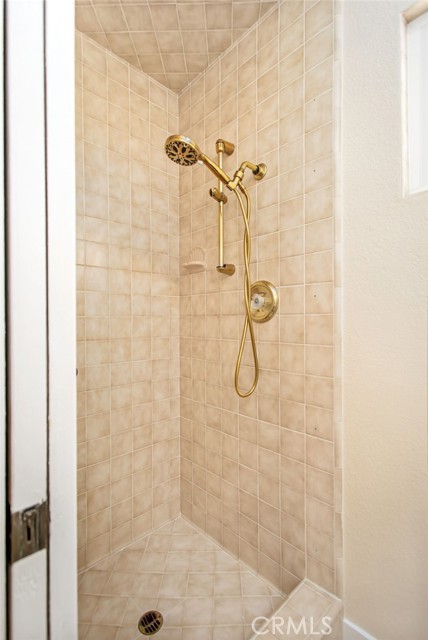 Detail Gallery Image 27 of 49 For 1238 Barbara Dr, Vista,  CA 92084 - 4 Beds | 2 Baths