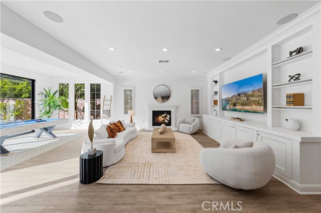 Detail Gallery Image 22 of 68 For 111 Great Oak, Irvine,  CA 92602 - 5 Beds | 5/1 Baths