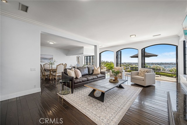 Detail Gallery Image 7 of 51 For 1541 Dolphin, Corona Del Mar,  CA 92625 - 3 Beds | 3/1 Baths