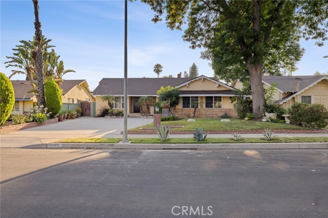 8419 Yolanda Avenue, Northridge CA: https://media.crmls.org/medias/28f1ef0d-2188-4543-ae89-6539a86e4974.jpg