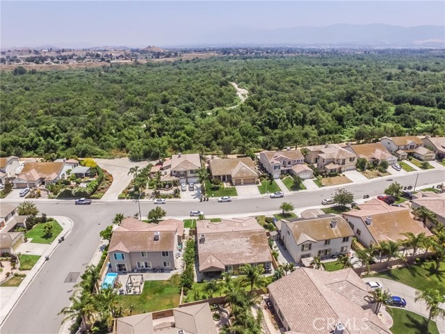 Detail Gallery Image 5 of 62 For 13862 Dearborn St, Corona,  CA 92880 - 5 Beds | 3 Baths