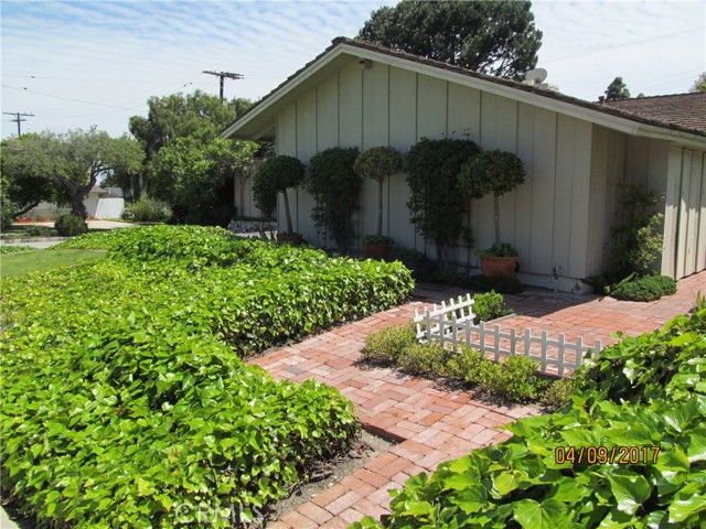 15 Silver Eagle Road, Rolling Hills Estates, California 90274, 4 Bedrooms Bedrooms, ,2 BathroomsBathrooms,Residential,Sold,Silver Eagle,SB17078429