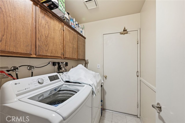 Detail Gallery Image 33 of 35 For 7857 Embry Point, San Diego,  CA 92126 - 5 Beds | 3 Baths