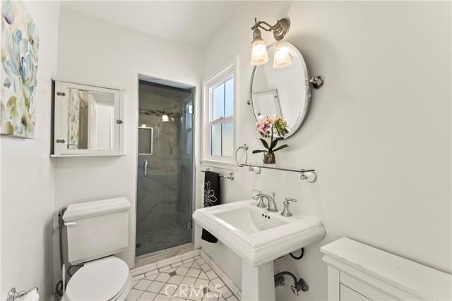 Detail Gallery Image 10 of 28 For 2205 Las Lunas, Pasadena,  CA 91107 - 3 Beds | 2 Baths