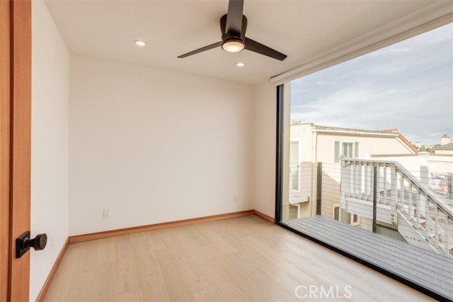 Detail Gallery Image 26 of 54 For 3932 Ocean Drive, Oxnard,  CA 93035 - 3 Beds | 2/1 Baths