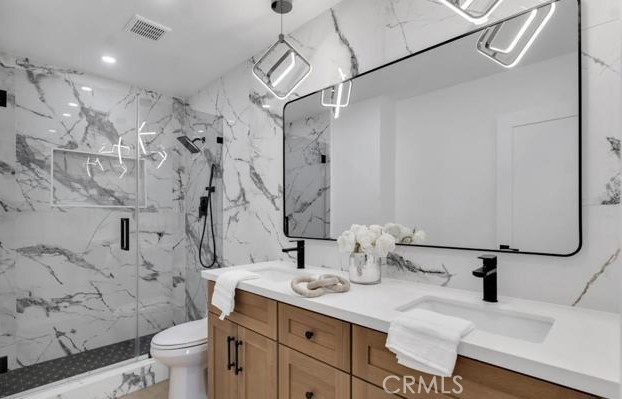 https://media.crmls.org/medias/28f30a96-aa20-4a28-be05-f25737f72ffc.jpg?preset=X-Large