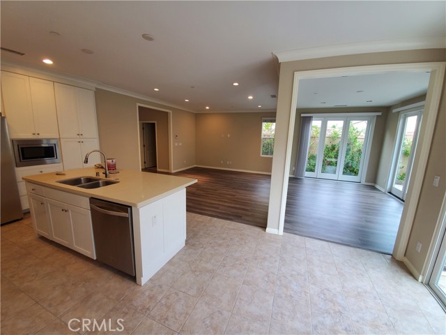 Detail Gallery Image 8 of 49 For 63 Waterleaf, Irvine,  CA 92620 - 3 Beds | 2/1 Baths