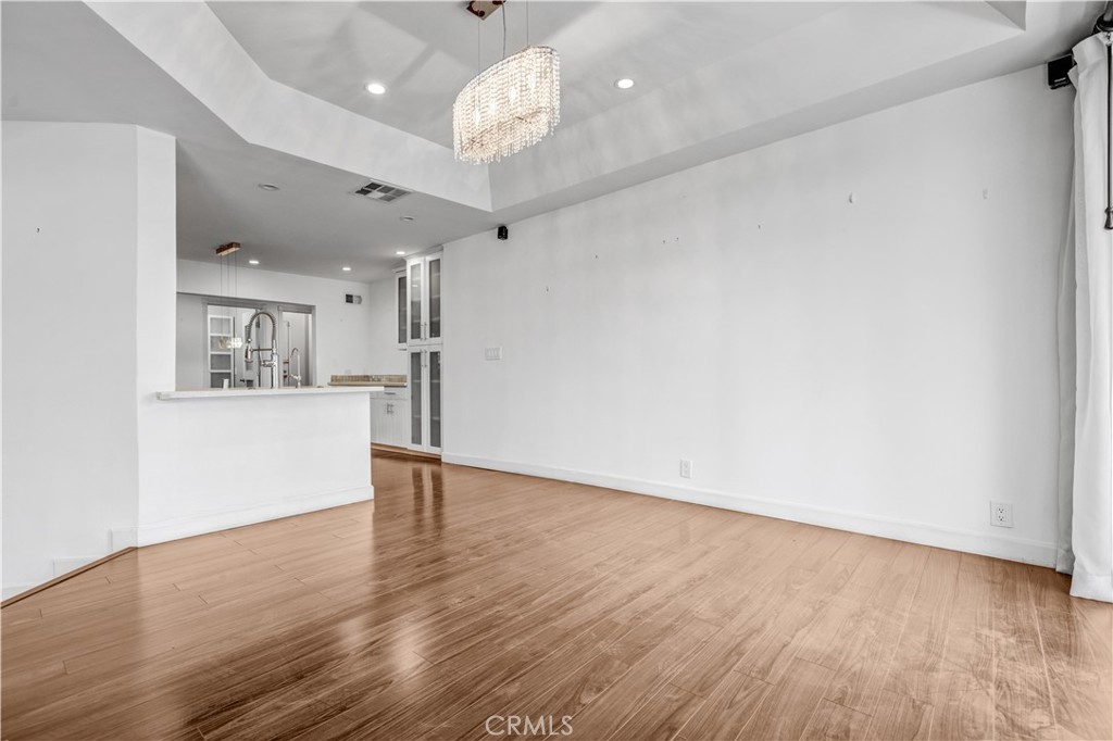 MLS #SR25148891 img 2